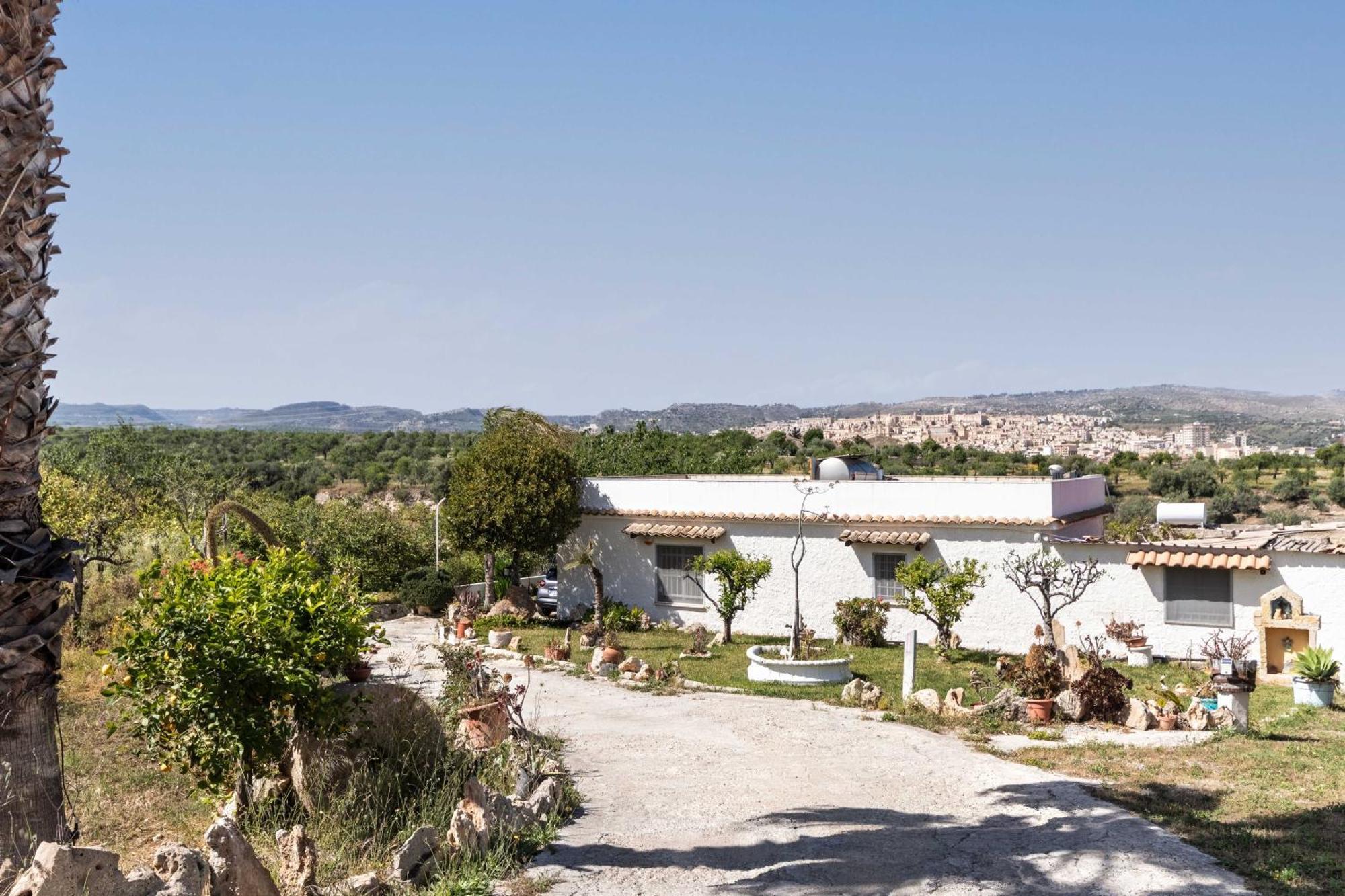Villa Annamaria โนโต ภายนอก รูปภาพ